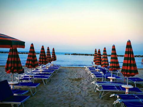 Appartamento In Villa Pesaro Ngoại thất bức ảnh